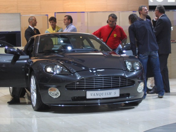 Aston_Vanquish_S.JPG