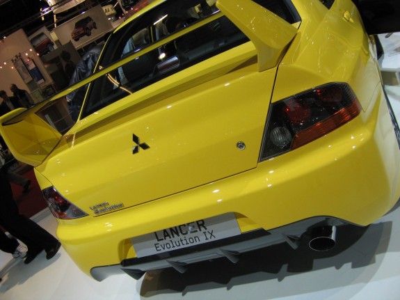 Mitsubushi_Lancer_EvoIX_1.JPG