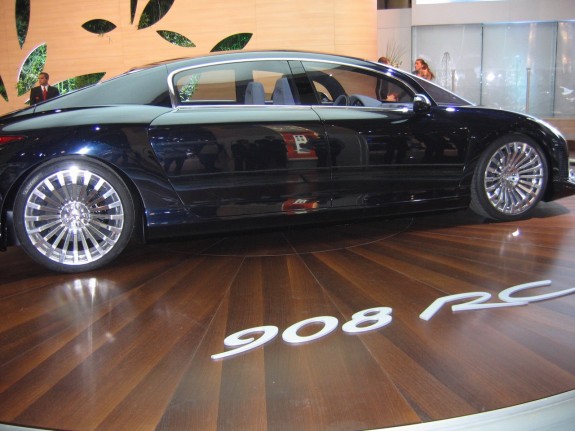 Peugeot_908_RC_1.JPG